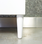 Noga bukowa prosta UNIQ 35 cm z blachą montażową, biała - 4