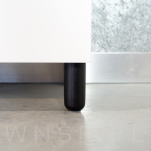 Nóżka bukowa czarna 15 cm, walcowa 45 mm z blachą - 3