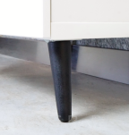 Noga bukowa skośna UNIQ - 40 cm z blachą montażową - 4